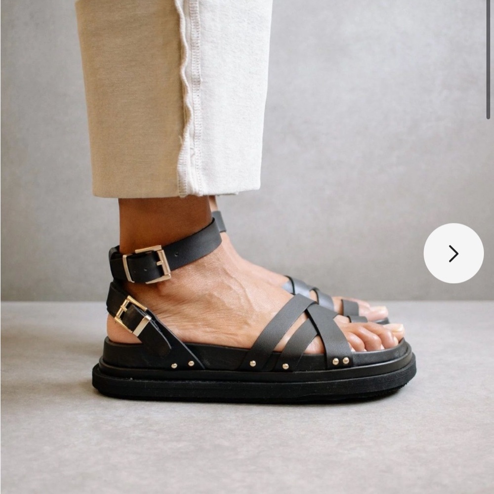 Alohas Buckle Up Black Sandal